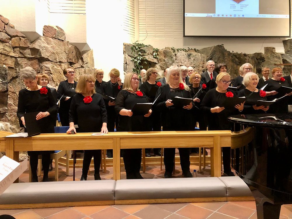 Kuoro 15-vuotisjuhlakonsertti, kuva Veikko Tiainen